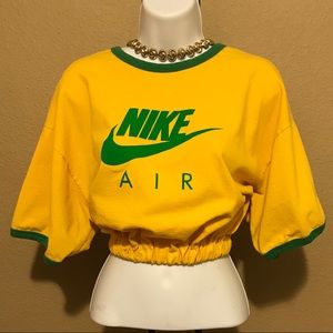 🛑SOLD🛑SOLD🛑Women’s Nike Air Bomber Crop Top L